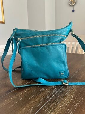 Wise owl leather cross body bag